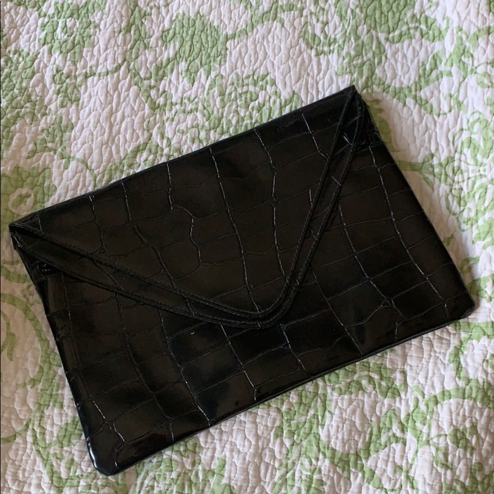 Amazing vintage clutch!
